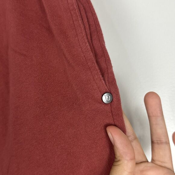 Vuori Men’s Terracota Vital 100% Organic Cotton Casual  Shorts 8” Size XL - Picture 6 of 10